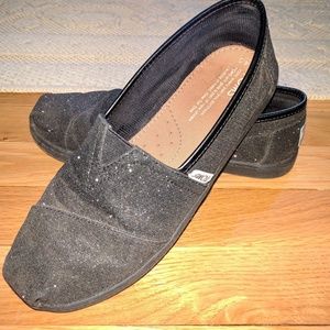 Black sparkly Toms